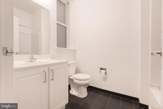 Foto del edificio - 1740 N Sydenham St