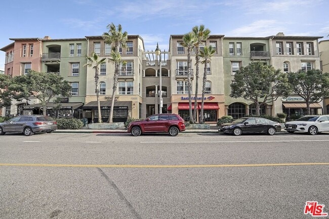 Building Photo - 13020 Pacific Promenade