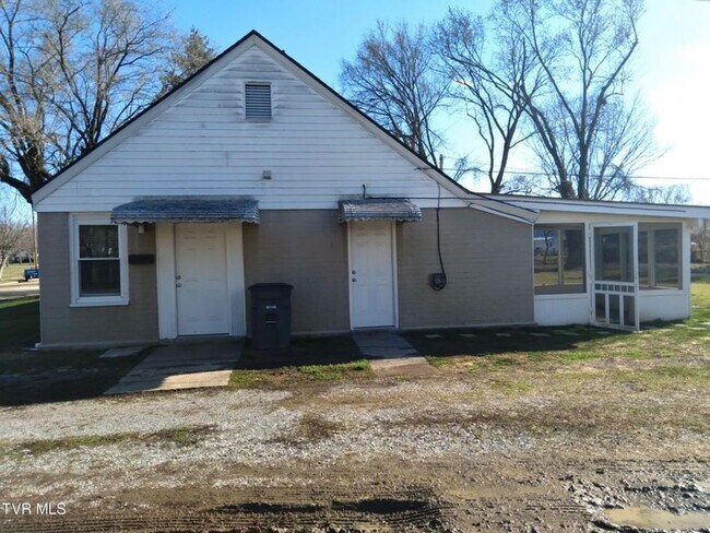 Foto del edificio - 416 Cherokee Village Dr