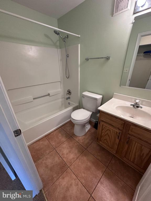 Building Photo - 6504 Home Water Ct