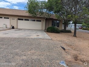 Building Photo - 4600 N Carla Vista Dr