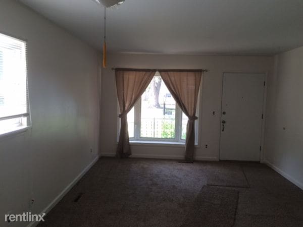 Building Photo - 4721 Weddell St