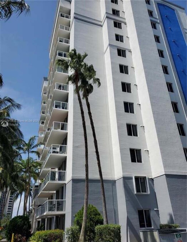 Foto del edificio - 5099 NW 7th St