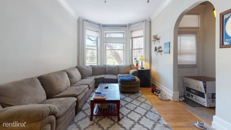 Foto principal - 2631 N Sheffield Ave