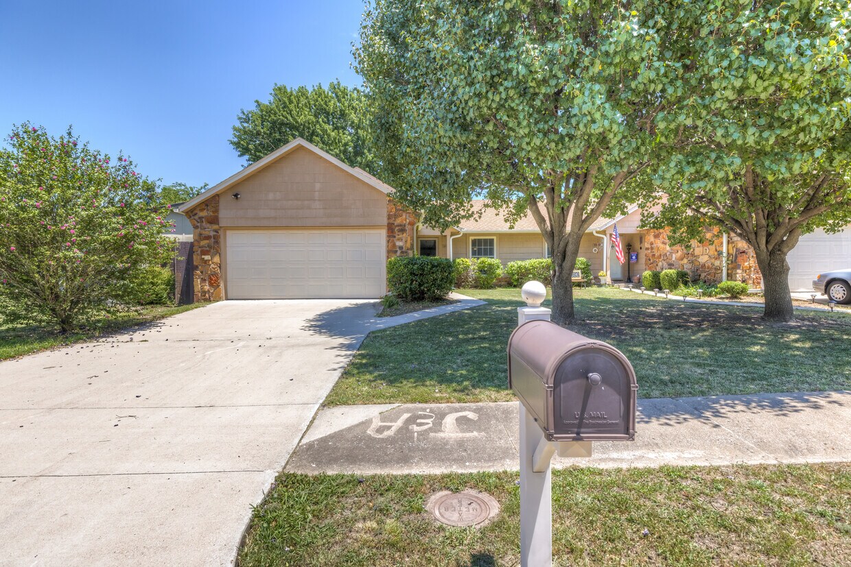 Foto principal - 3911 S 125th E Ave