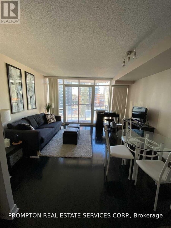 Building Photo - 11 Brunel Ct