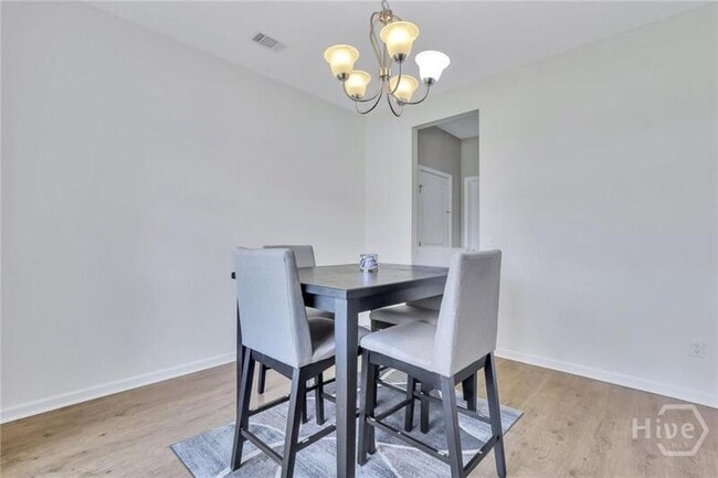 Foto del edificio - 1597 Longleaf Ct