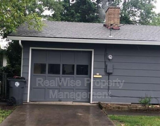 Building Photo - 1356 Fortune Dr
