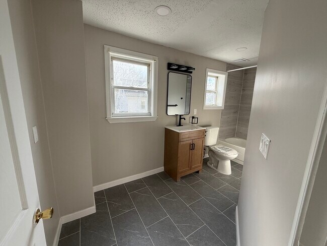 Foto del edificio - 18 Meadow St