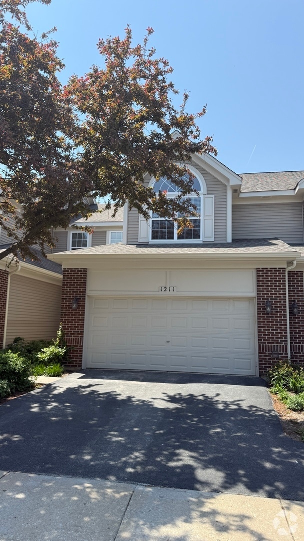Building Photo - 1211 Townes Cir