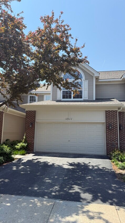 Foto principal - 1211 Townes Cir
