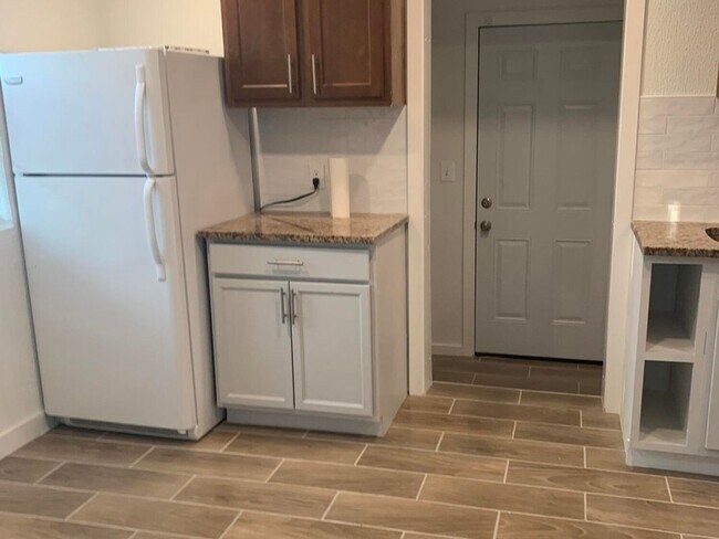 Foto del edificio - 2 Bedroom Single Family Home in Jacksonville