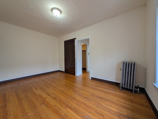 Building Photo - 3312 W Schubert Ave