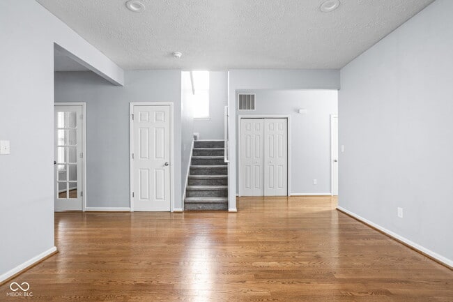 Building Photo - 2213 N Talbott St
