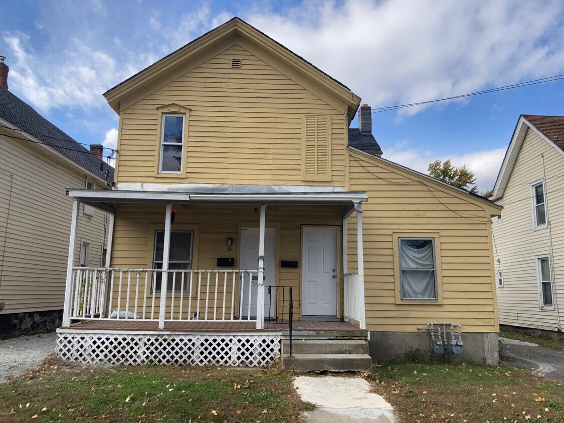 10 Park St, Gloversville, NY 12078 House Rental in Gloversville, NY