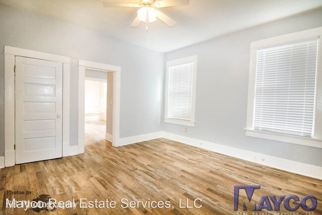 Building Photo - 448 Robinson Pl