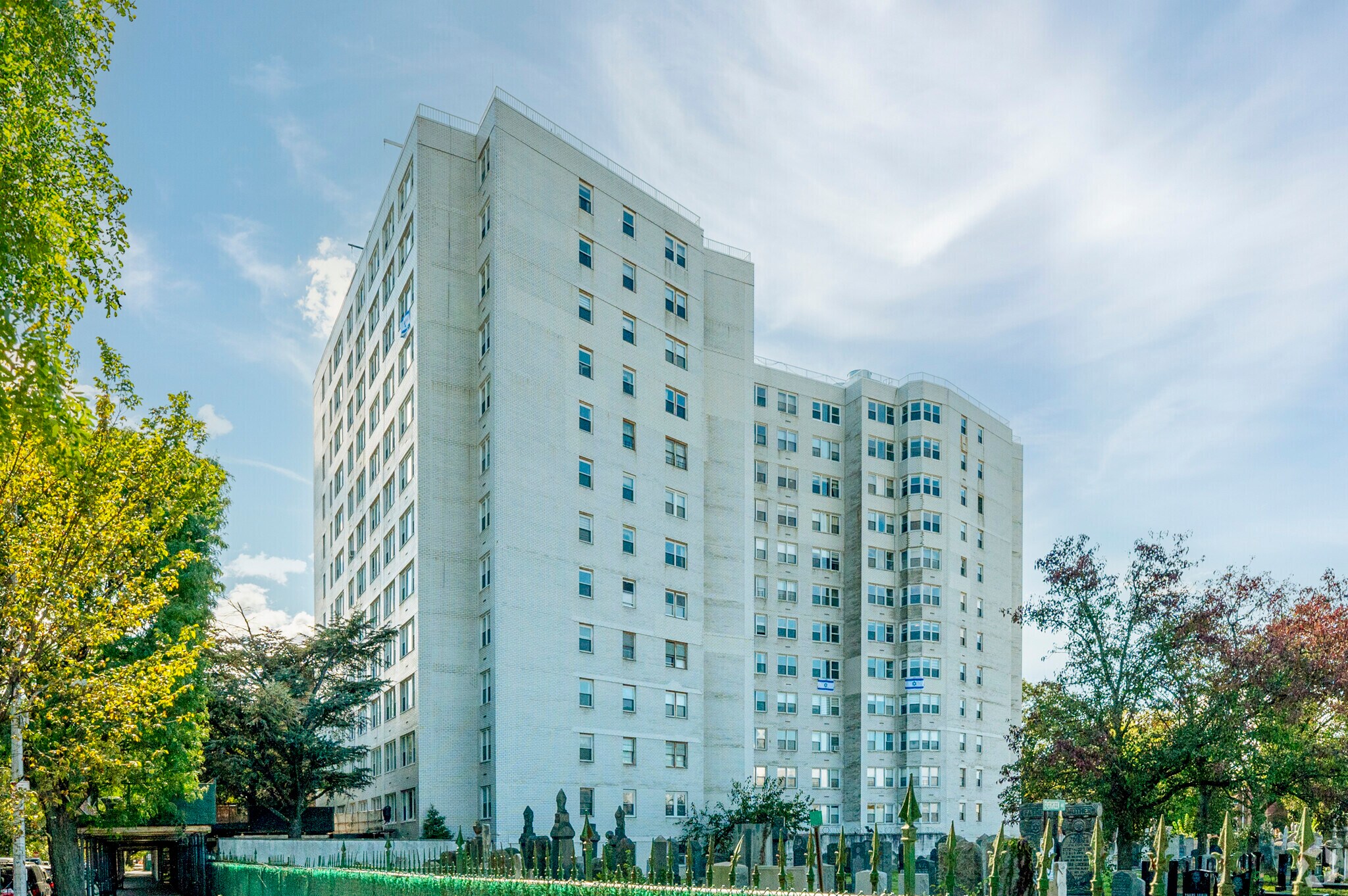 Sutton House Apartments