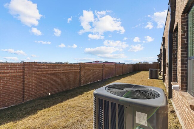 Foto del edificio - New Stunning Townhouse for Rent!