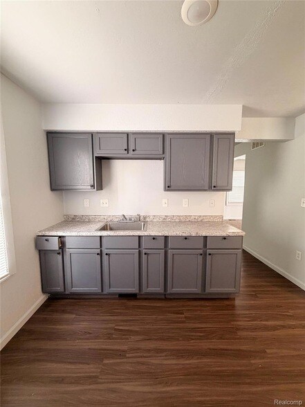 Foto del edificio - 539 Kitchener St
