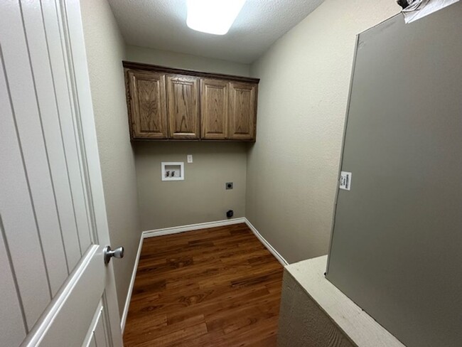 Building Photo - 2 bed/2 bath house in Durant, OK