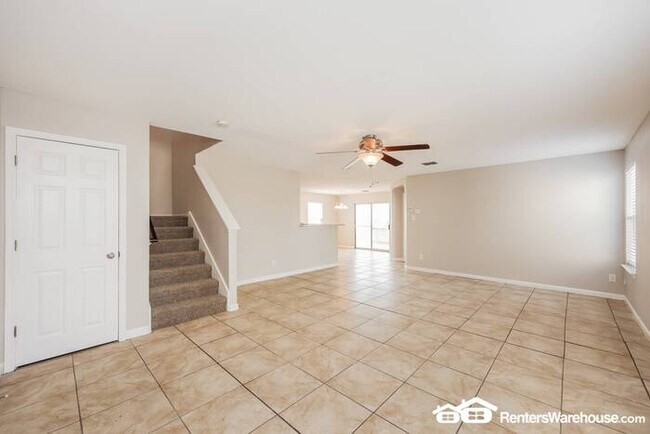 Foto del edificio - 50% OFF SPECIAL! Spacious 4 bedroom / 2.5 ...