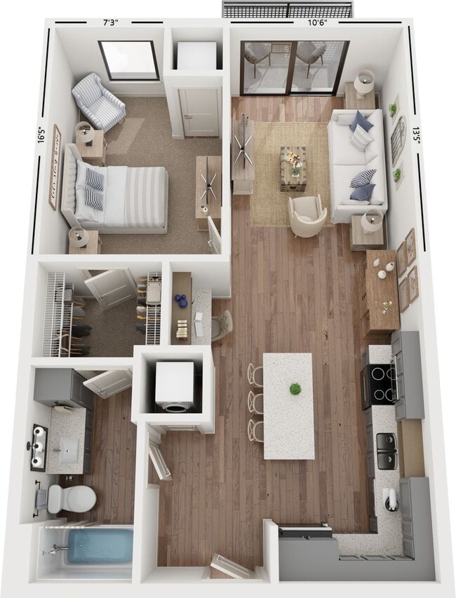 Interior Photo - Lynvue