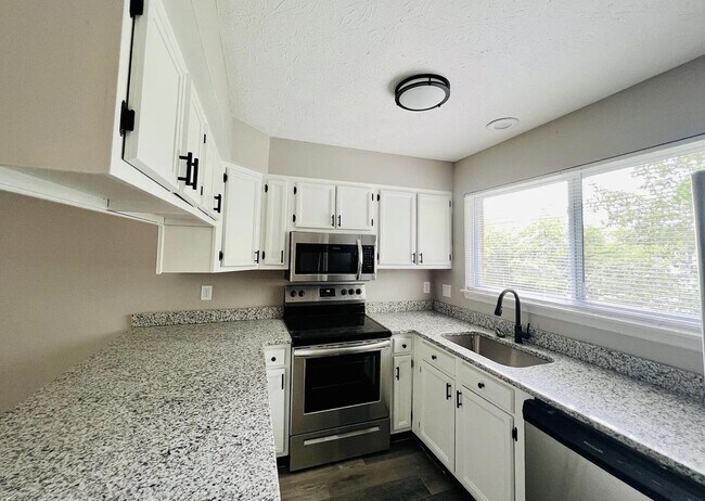 Foto del edificio - 2824 Snow Rd