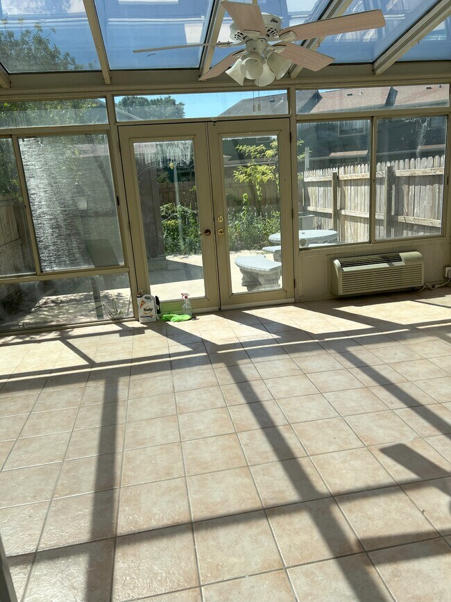 Foto del edificio - 118 Opp Blvd NE