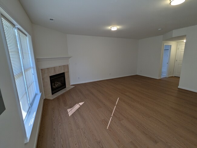 Building Photo - 35090 Sara Ct
