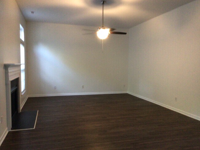 Foto del edificio - 13116 Arrington Heights Pl