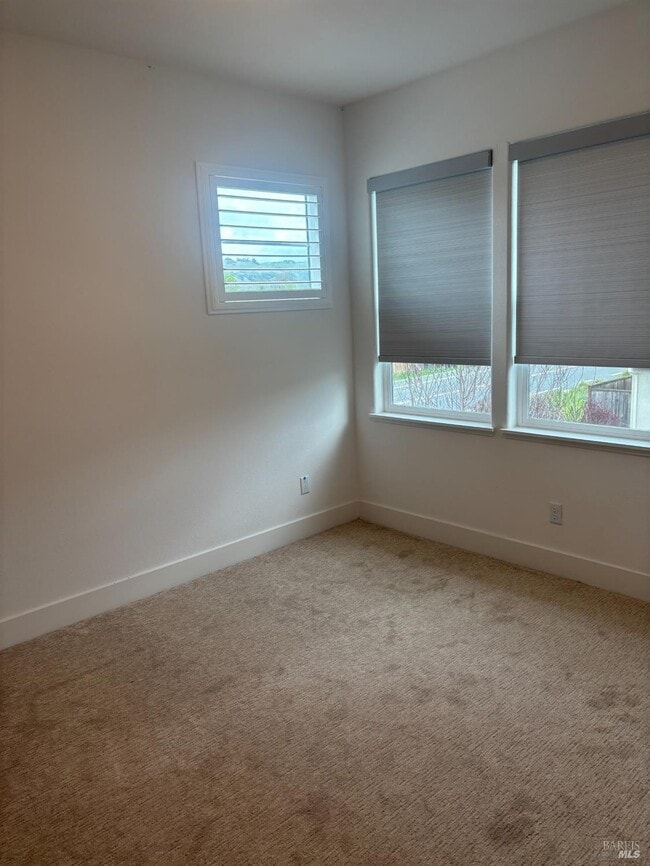 Foto del edificio - 1468 Oak Cir