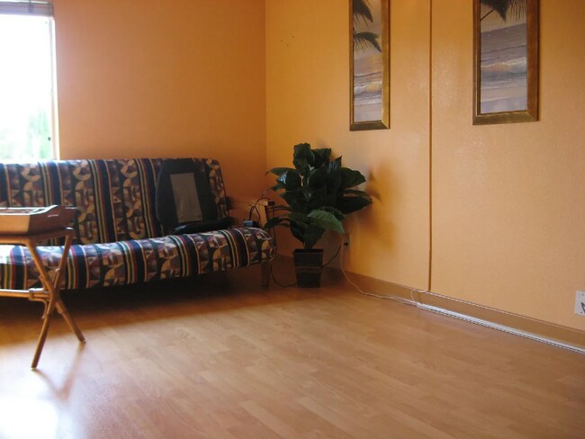 Building Photo - 94555 France Way