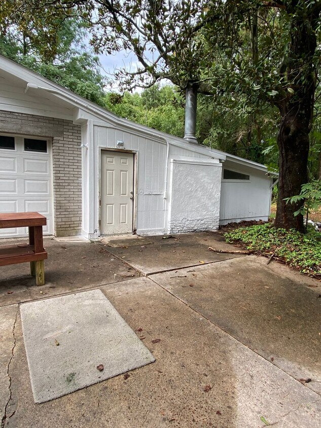 Primary Photo - One Bedroom Mother In Law Suite