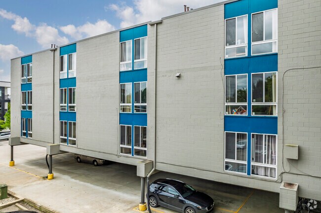 Foto del edificio - Tradewind Apartments