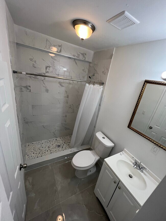 Building Photo - 10200 SW 167th Ter