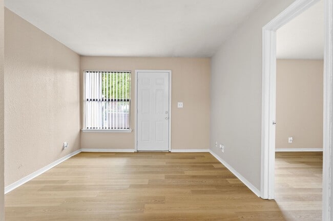 Foto del interior - Alexis Park Apartments