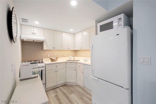 Foto del edificio - 780 10th Ave S