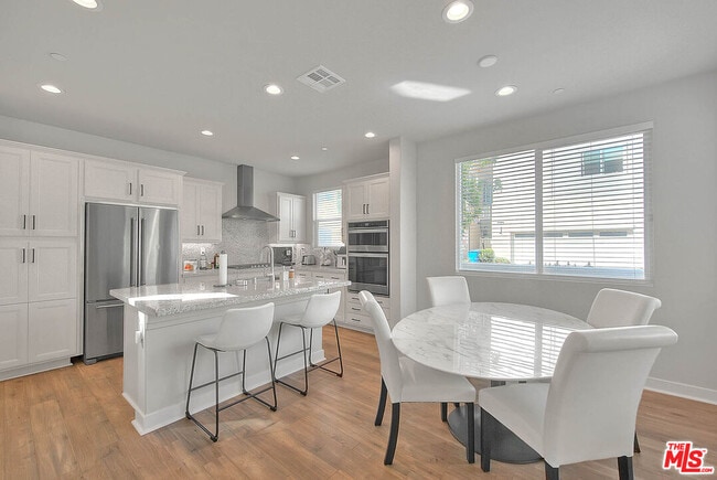 Building Photo - 629 Daniel Freeman Cir