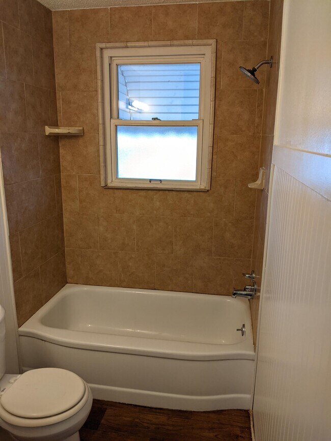 Foto del edificio - 1764 Mill St