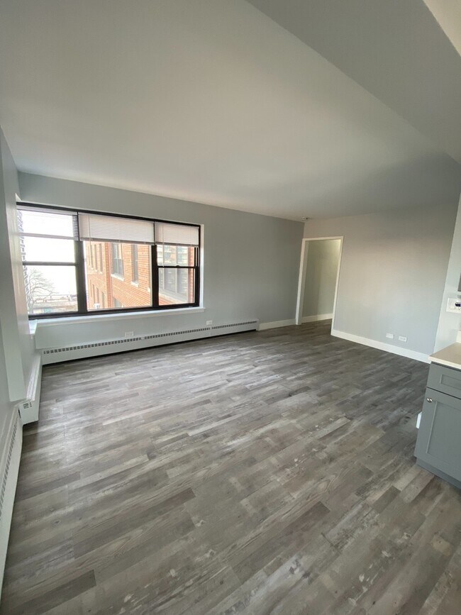 Foto del edificio - 5858 N Sheridan Rd