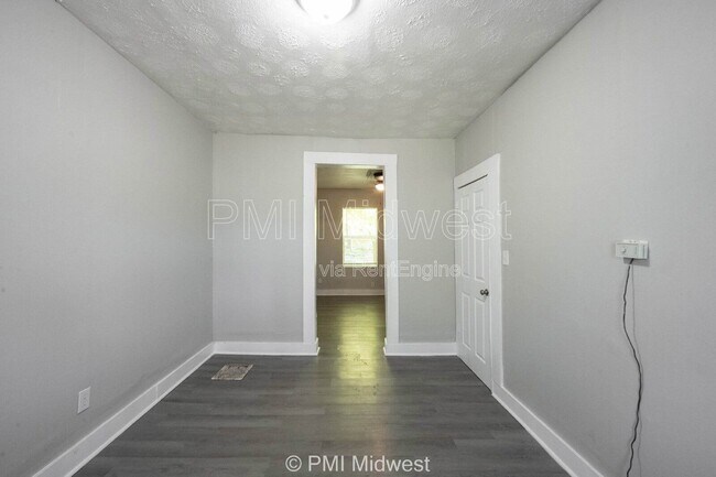 Foto del edificio - 445 W 29th St