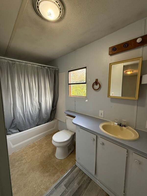 Building Photo - 265 Walter Dr
