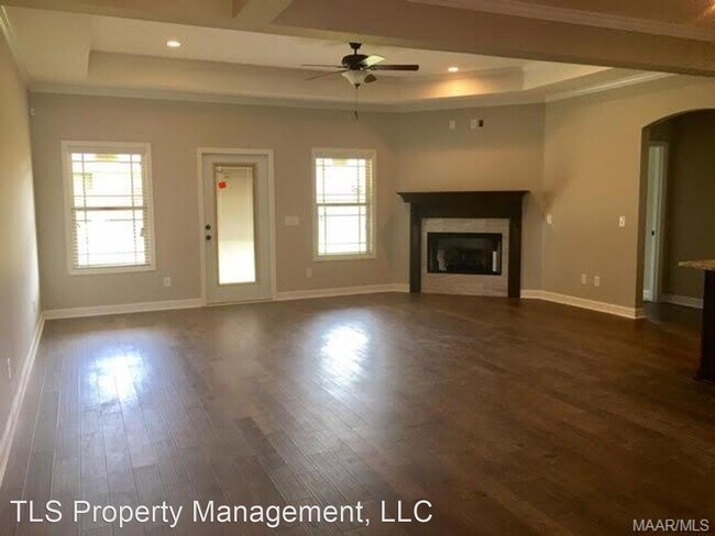 Building Photo - 4 br, 2 bath House - 605 Valley Stream Drive