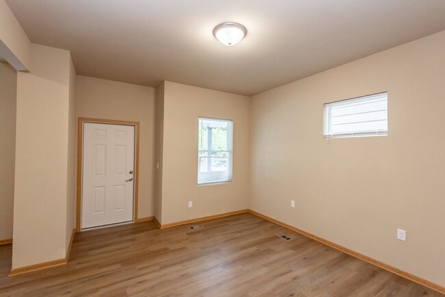 Living Room - 1527 N 38th St