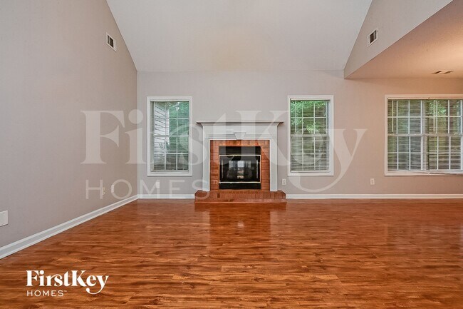 Foto del edificio - 145 Garrison Chase