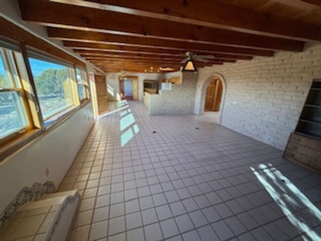 Building Photo - 5 Oriente Ct