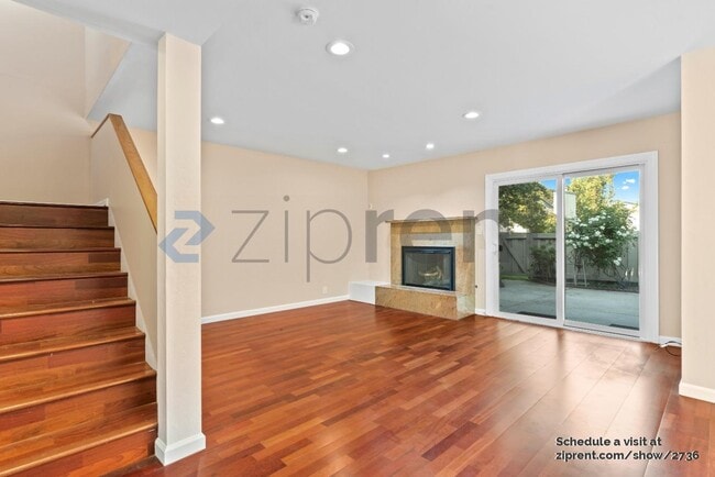 Building Photo - 644 Celestial Ln