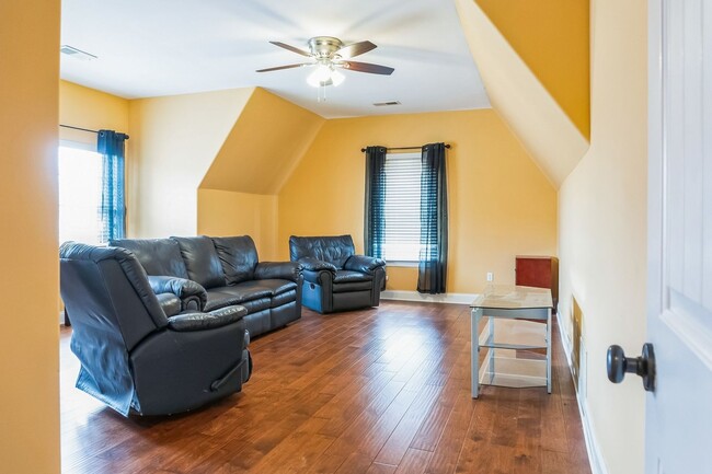 Foto del edificio - Spacious 4BR House in Olive Branch