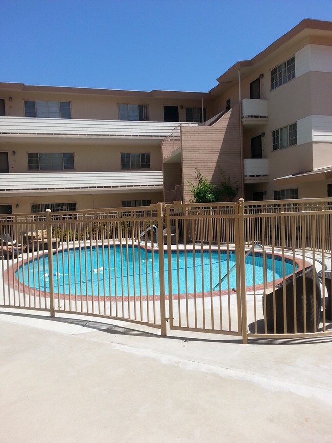 Foto del edificio - Large Studio in Beautiful Pacific Beach