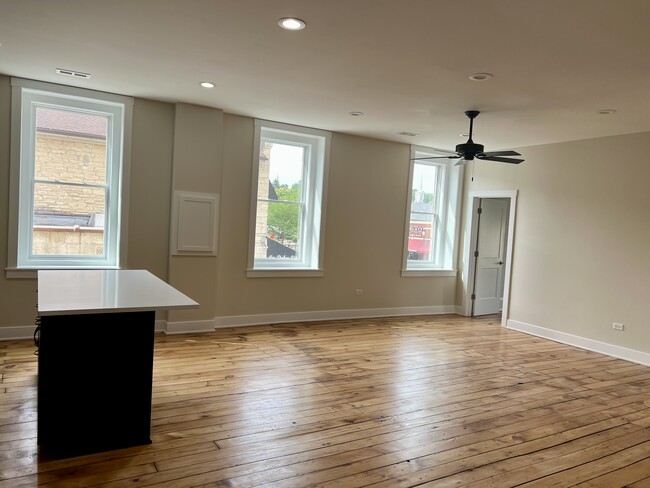 Family Room - 103 Stephen St